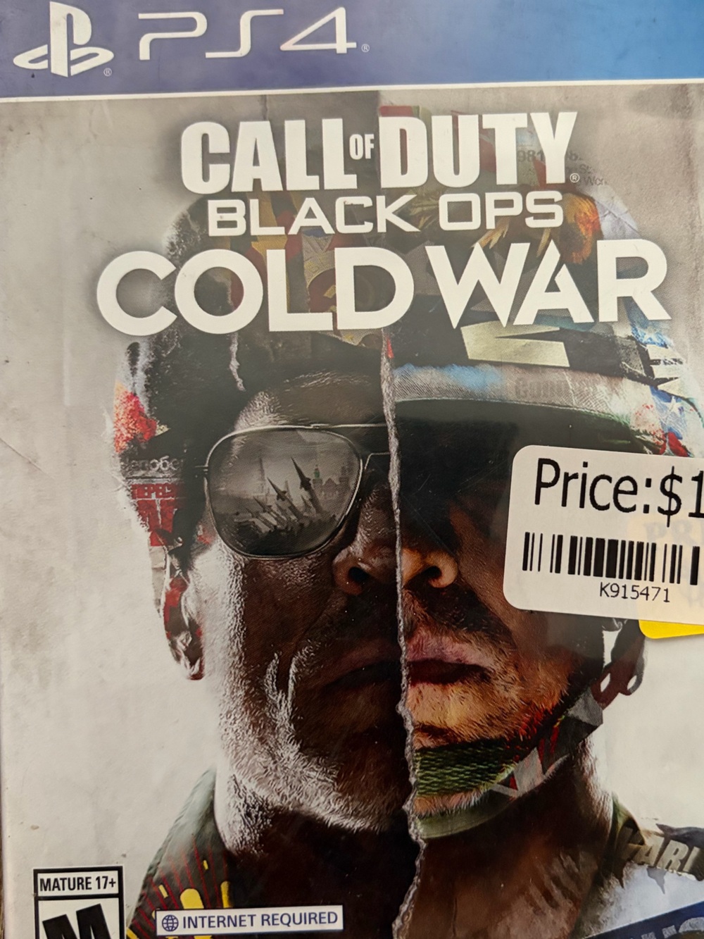 Call of Duty: Black Ops Cold War (PS4) - Blue Case, Multicolor Cover